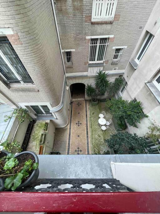 Spacious And Convenient 2 Bedroom Flat In Centre Appartement Paris